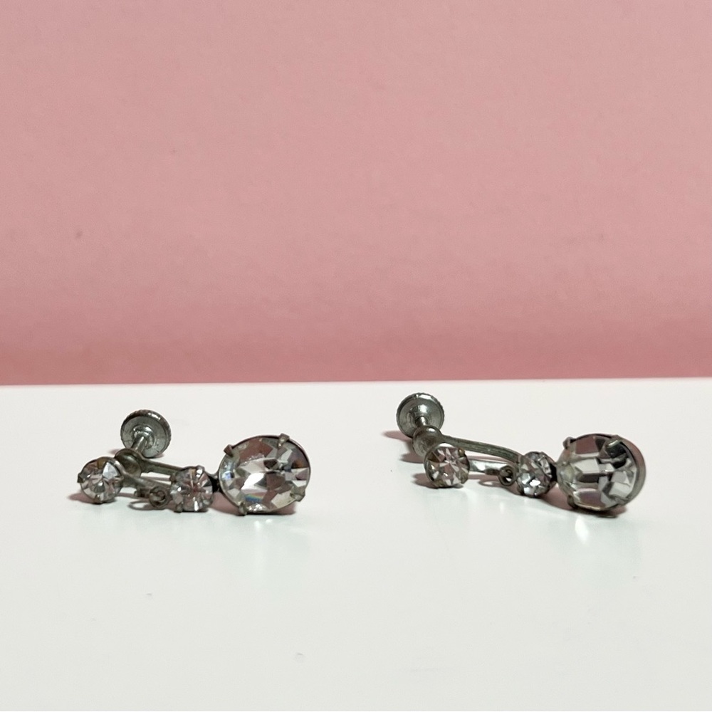 Vintage 80s 90s diamond pendant clip on earrings